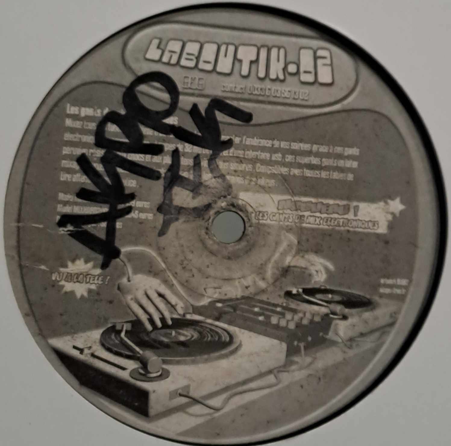 Laboutik 02 - vinyle freetekno
